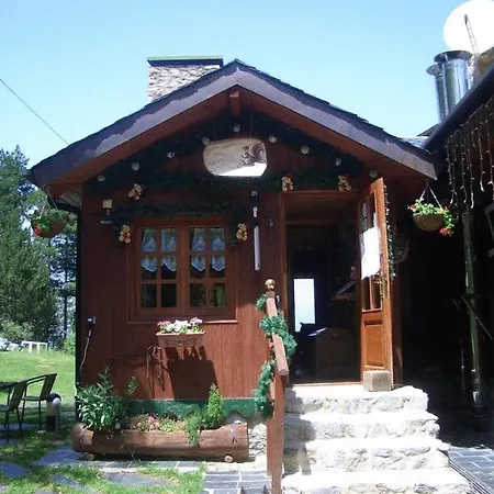 Niu Dels Falcons Bed and breakfast